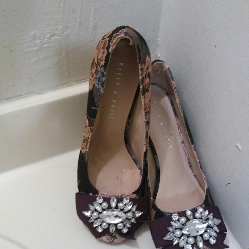 Shoes worn once
